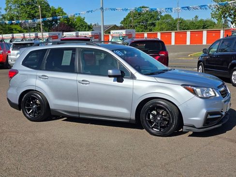 Used 2018 Subaru Forester 2.5i Premium image 2