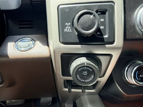 Used 2019 Ford F150 King Ranch w/ Equipment Group 601A Luxury AWD/4WD image 25