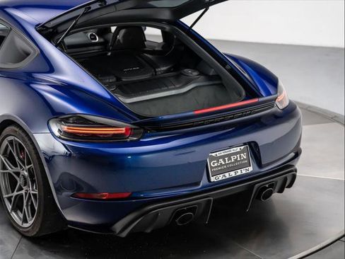 Used 2024 Porsche 718 Cayman GT4 RS image 32