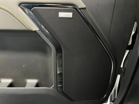 Used 2025 Chevrolet Silverado 2500 ZR2 w/ Technology Package image 17