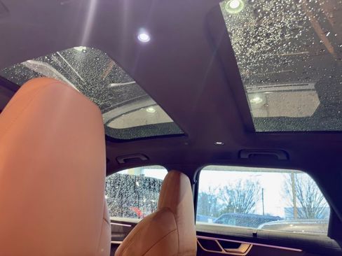 Used 2023 Audi RS 6 w/ Carbon Optic Package image 8