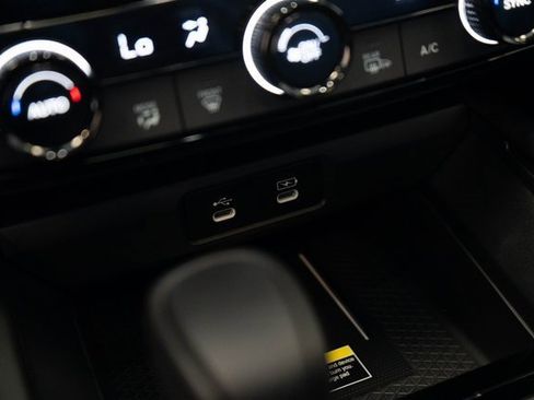 Used 2024 Honda Accord Touring image 25