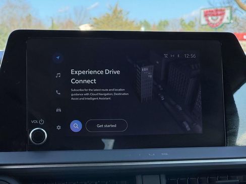 Used 2024 Toyota Prius LE image 3