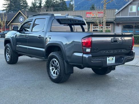 Used 2023 Toyota Tacoma 4x4 Double Cab w/ Trail Edition image 8