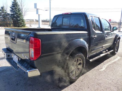 Used 2019 Nissan Frontier SL image 10