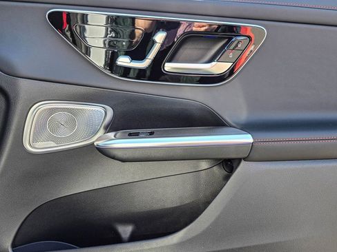 New 2025 Mercedes-Benz GLC 43 AMG 4MATIC image 28