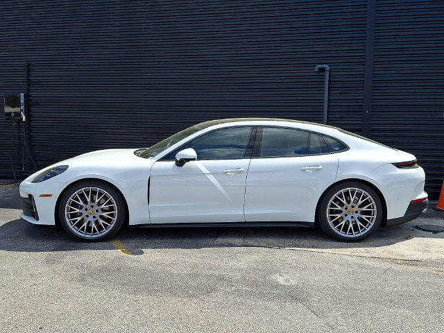 New 2026 Porsche Panamera 4 AWD/4WD image 2