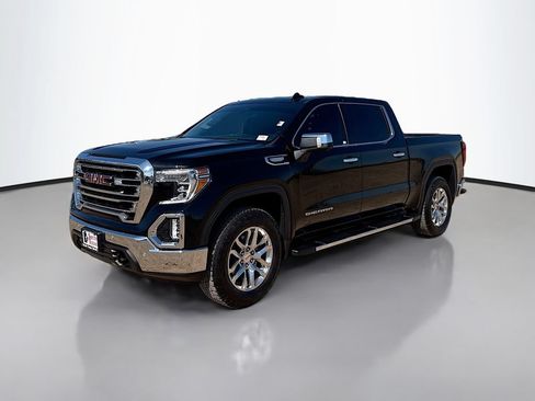Used 2020 GMC Sierra 1500 SLT RWD image 3