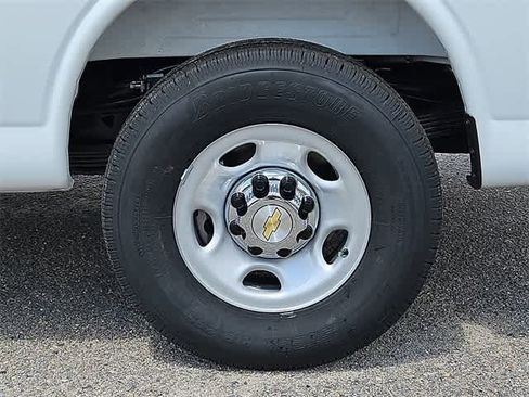 New 2025 Chevrolet Express 3500 LT w/ LT Preferred Equipment Group image 7