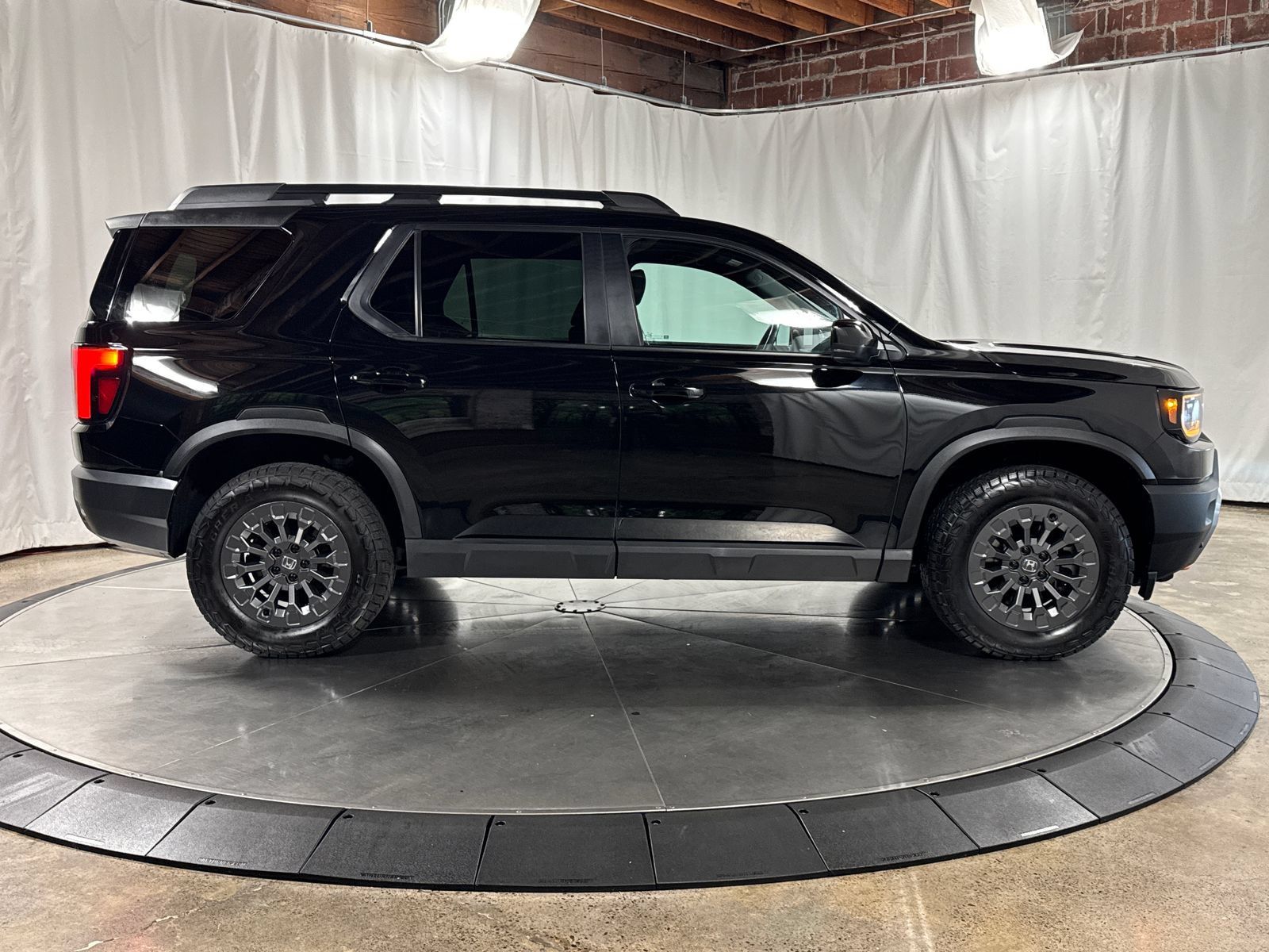 Used 2026 Honda Passport TrailSport image 9