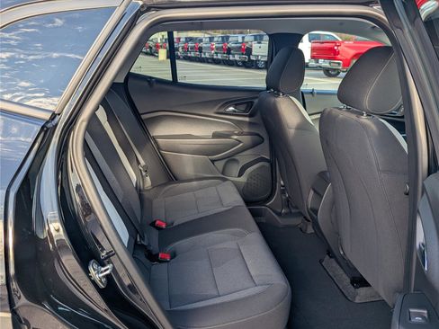 Used 2026 Chevrolet Trax LS w/ LS Convenience Package image 11