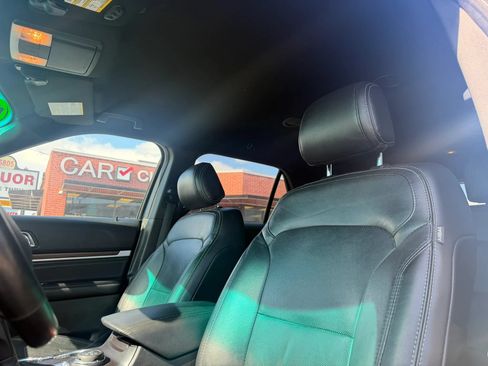 Used 2017 Ford Explorer Limited AWD/4WD image 9