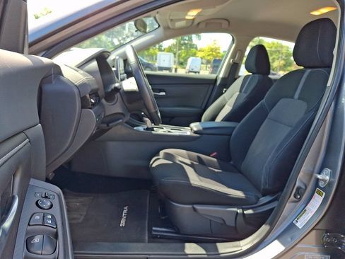 Used 2023 Nissan Sentra SV w/ Trunk Package FWD image 14