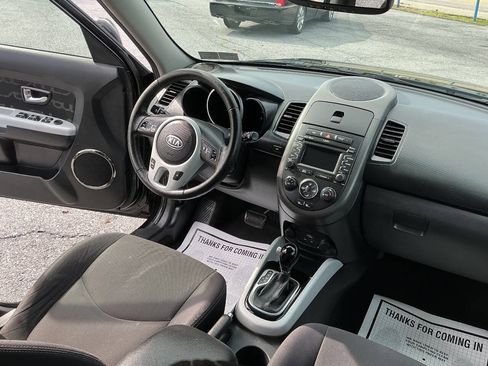 Used 2012 Kia Soul + w/ Audio Pkg FWD image 25