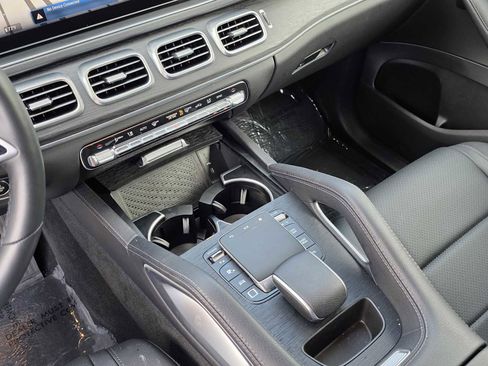 Used 2025 Mercedes-Benz GLE 350 4MATIC image 22