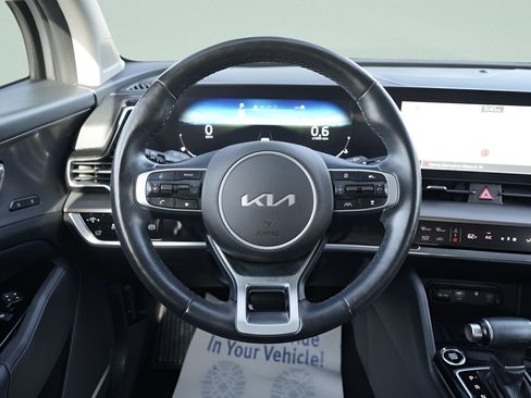 Used 2023 Kia Sportage SX FWD image 17