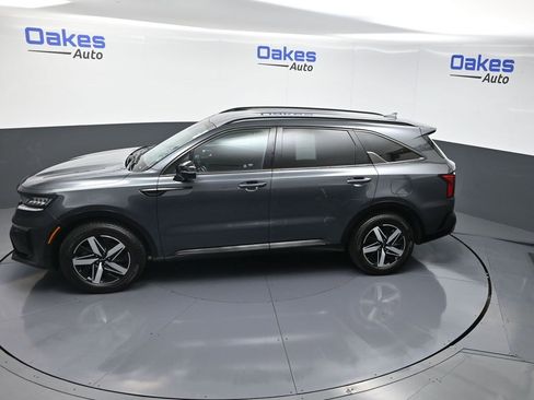Used 2022 Kia Sorento S image 52