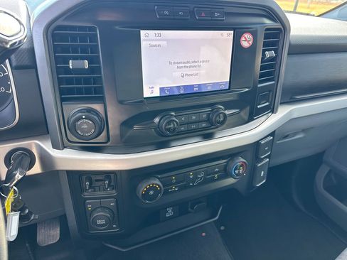 Used 2023 Ford F150 XLT w/ Trailer Tow Package image 30