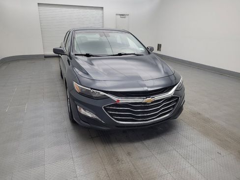 Used 2020 Chevrolet Malibu LT FWD image 14