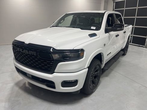 New 2026 RAM 1500 4x4 Crew Cab image 3