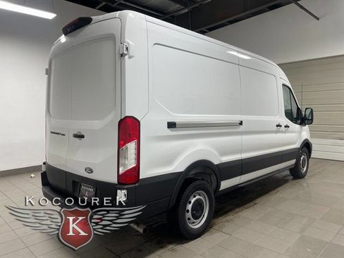 New 2026 Ford Transit 250 148 Medium Roof w/ Load Area Protection Package RWD image 5