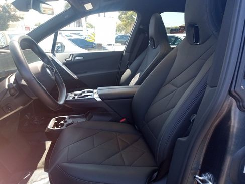Used 2025 BMW iX xDrive50 image 13