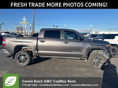 Used 2015 Toyota Tundra SR5 image 3