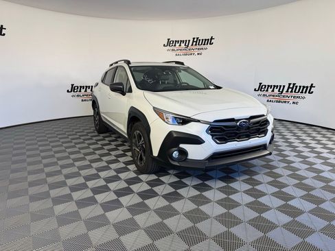 Used 2024 Subaru Crosstrek 2.0i Premium image 8
