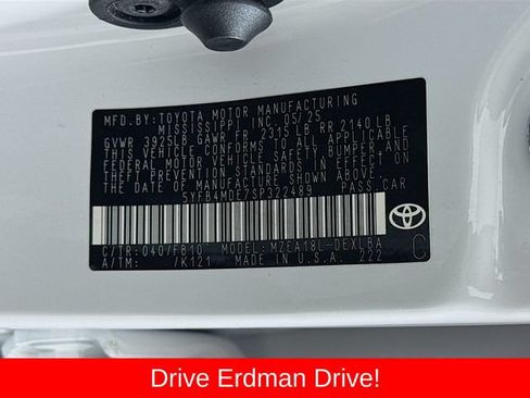 Certified 2025 Toyota Corolla LE FWD image 31