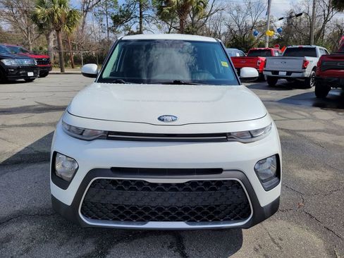 Used 2020 Kia Soul LX image 8