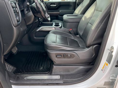 Used 2021 Chevrolet Silverado 3500 LTZ w/ LTZ Convenience Package image 18