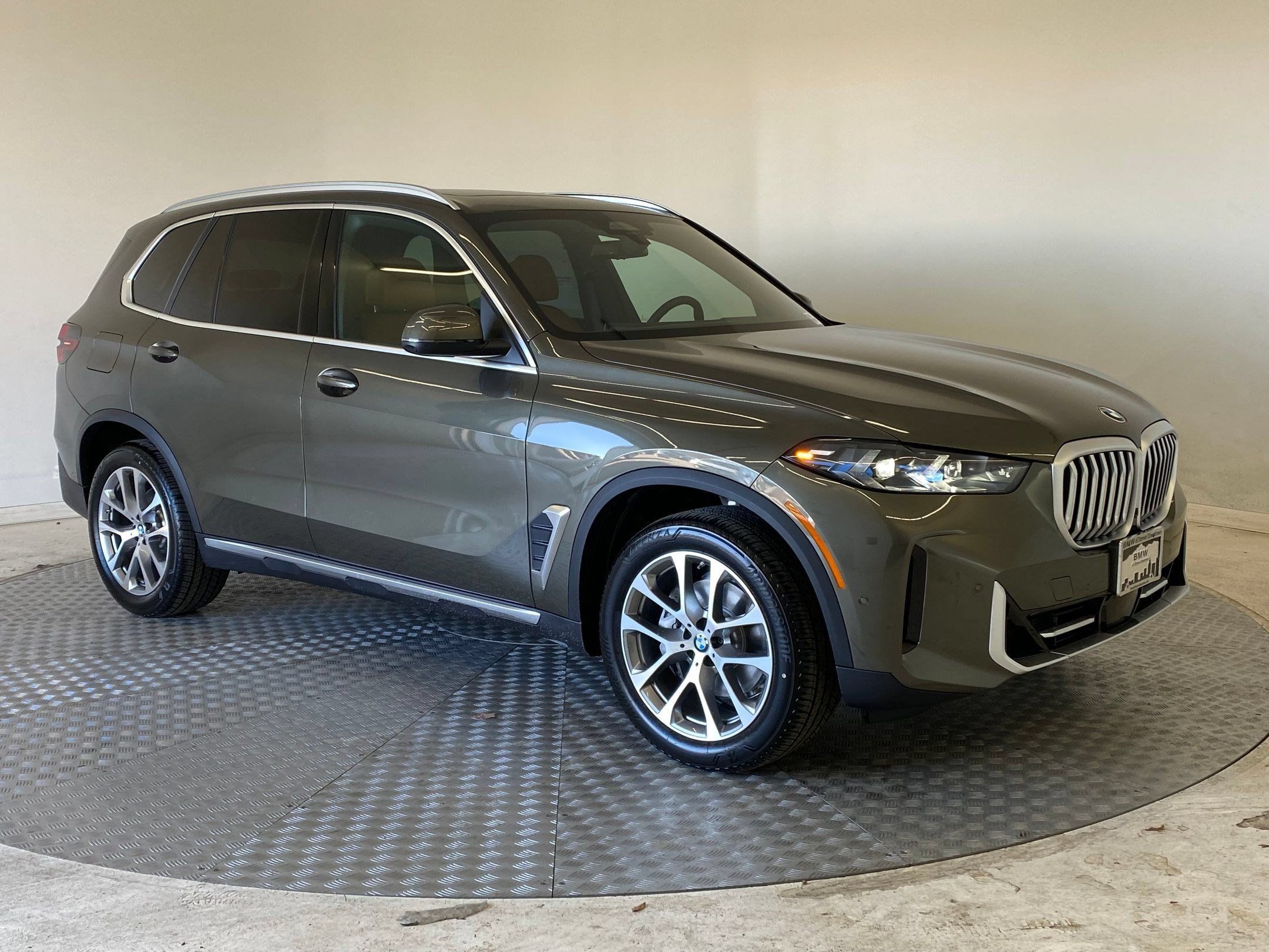 Used 2026 BMW X5 xDrive40i w/ Climate Comfort Package AWD/4WD image 7