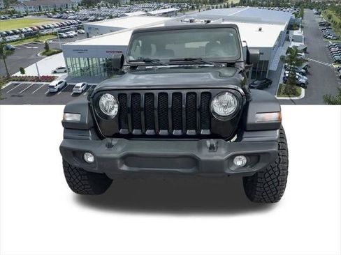 Certified 2018 Jeep Wrangler Sport AWD/4WD image 5
