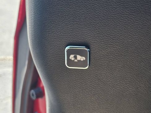 Used 2026 Chrysler Pacifica Select FWD image 17