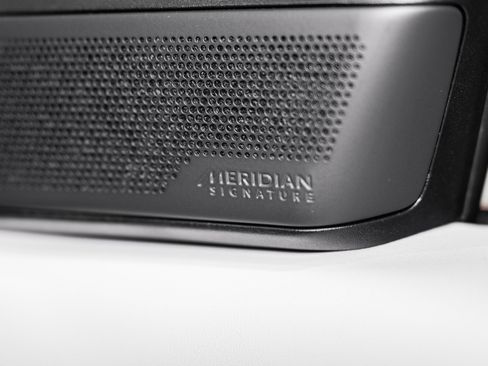 Used 2025 Land Rover Range Rover Sport SV Edition Two image 46