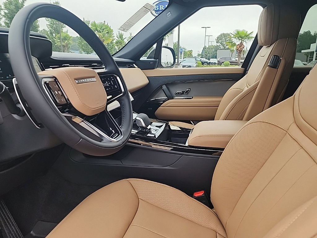 New 2026 Land Rover Range Rover Sport SE AWD/4WD image 13