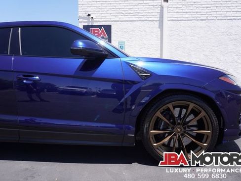 Used 2021 Lamborghini Urus AWD/4WD image 69