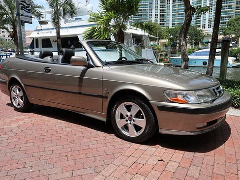 Used 2003 Saab 9-3 SE FWD image 1