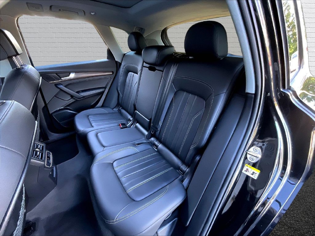 Used 2023 Audi Q5 2.0T Premium Plus w/ Premium Plus Package AWD/4WD image 18