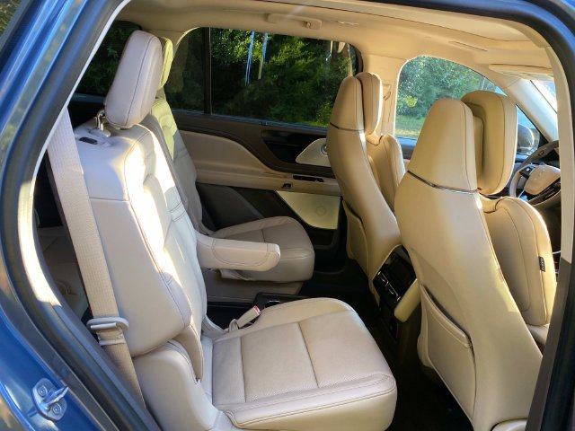 Certified 2021 Lincoln Aviator Reserve w/ Equipment Group 201A AWD/4WD image 34