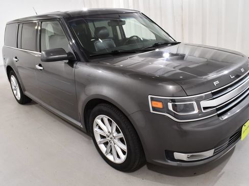 Used 2019 Ford Flex Limited AWD/4WD image 5