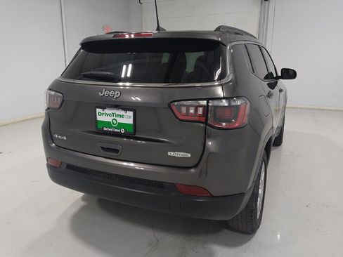 Used 2022 Jeep Compass Latitude w/ Convenience Group AWD/4WD image 7