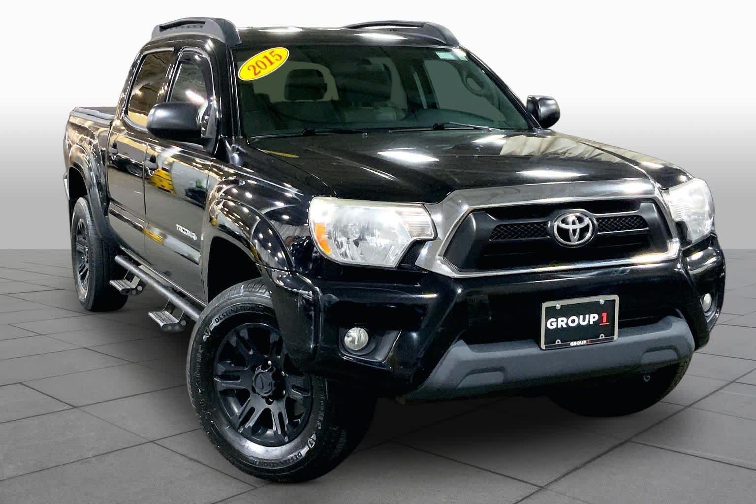 Used 2015 Toyota Tacoma 4x4 Double Cab w/ SR5 Package image 2