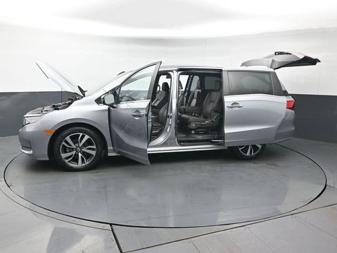 Certified 2023 Honda Odyssey Touring image 53