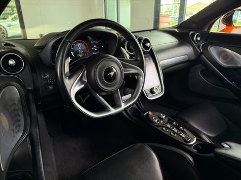 Used 2021 McLaren GT RWD image 35