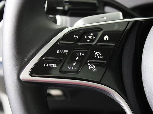 Certified 2025 Mercedes-Benz E 350 4MATIC Sedan image 19