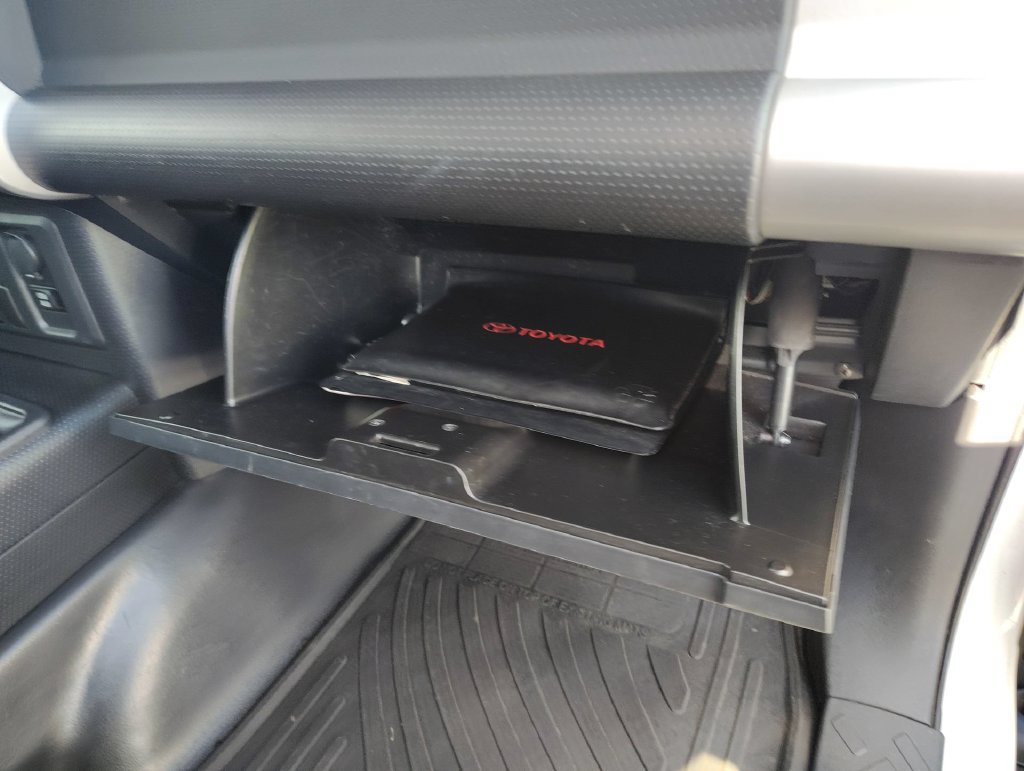 Used 2012 Toyota FJ Cruiser 4WD w/ Upgrade Pkg image 31