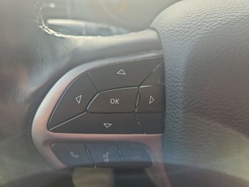 Used 2019 Jeep Grand Cherokee High Altitude image 18