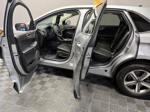 Used 2023 Ford Edge SEL w/ Convenience Package image 12
