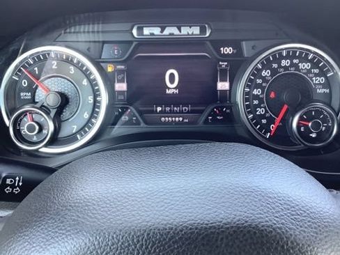Used 2022 RAM 1500 Big Horn AWD/4WD image 11
